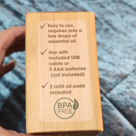 Mini Tree USB Fan Diffuser Gift Set - White - Picture 3 of 3